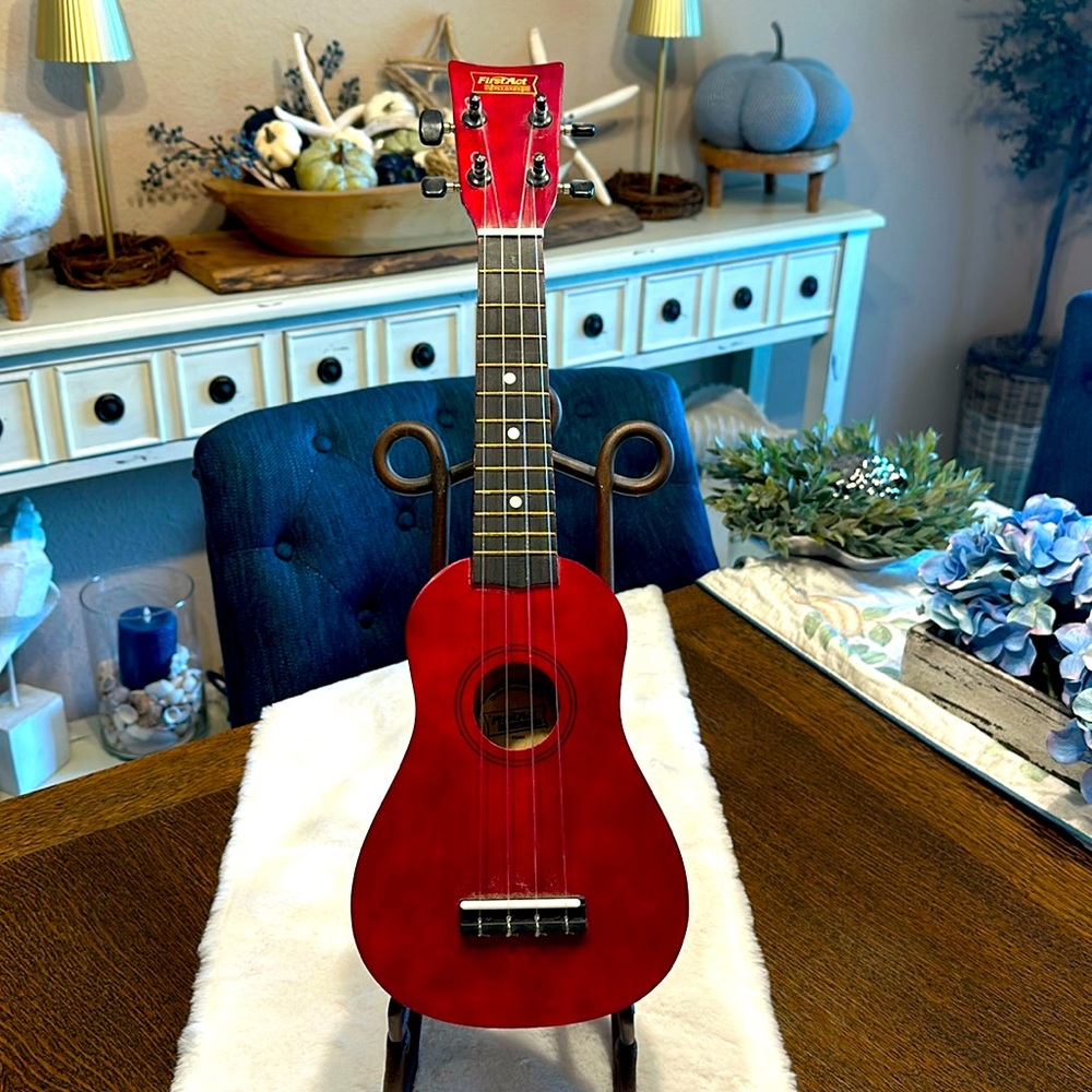 Soprano Ukelele by First Act